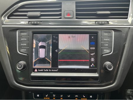 2017 Volkswagen Tiguan - thumbnail 21