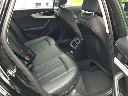 2018 Audi A4 - thumbnail 5