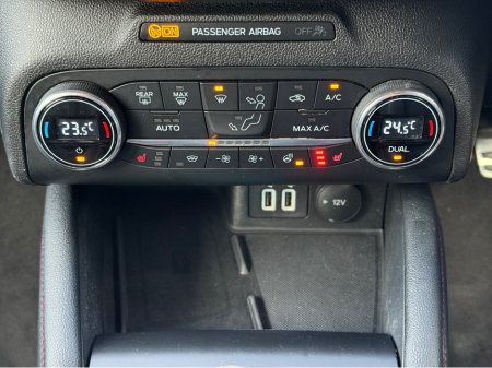 2021 Ford Focus - thumbnail 19