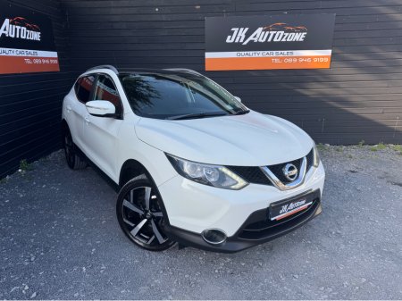 2017 Nissan Qashqai - thumbnail 1
