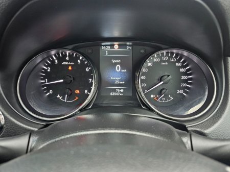 2017 Nissan Qashqai - thumbnail 24