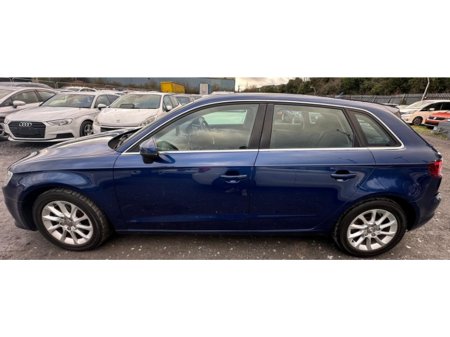 2014 Audi A3 - view 4