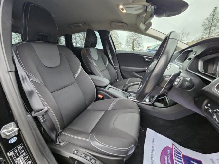 2016 Volvo V40 - thumbnail 19