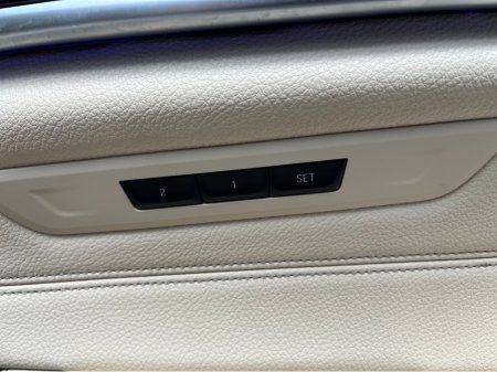 2017 BMW 5 Series - thumbnail 12