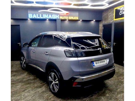2021 Peugeot 3008 - thumbnail 10