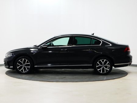 2021 Volkswagen Passat *123* GTE S-A DSG €23,995 thumbnail