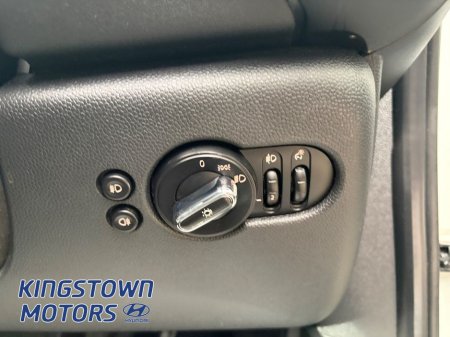 2015 MINI Cooper - thumbnail 11