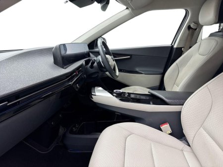 2022 Kia EV6 - view 2