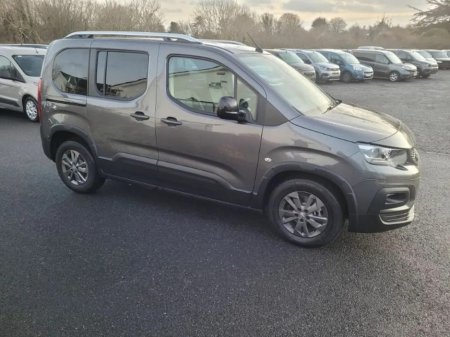 2024 Peugeot Rifter Wheelchair Accessible Taxi €56,500