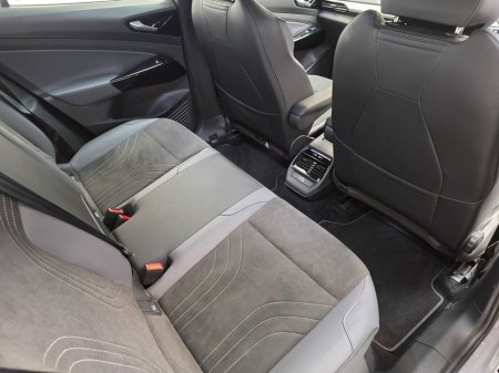 2023 Volkswagen ID.4 - thumbnail 9