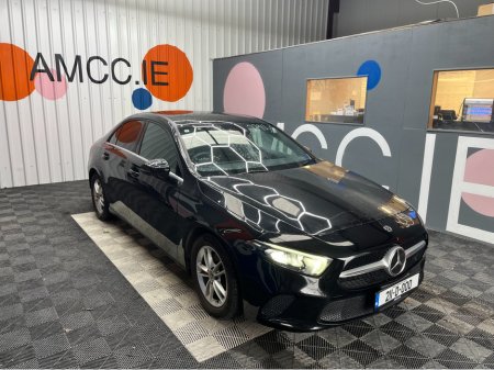 2021 Mercedes-Benz A Class 2021 MERCEDES-BENZ A180 SEDAN 1.4 AUTOMATIC / CRUISE CONTROL / REVERSE CAMERA / PADDLE SHIFTERS thumbnail