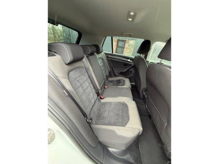 2014 Volkswagen Golf 1.4 TSI 5DR 150HP Highline €12,995 thumbnail