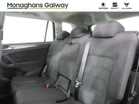 2019 Volkswagen Tiguan Allspace R-LINE 2.0 TDI AUTO 7 SEATER thumbnail