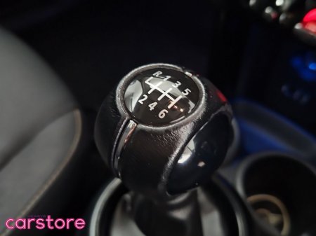 2015 MINI Hatch ONE 1.2 5 DR €11,880 thumbnail