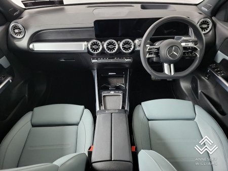 2025 Mercedes-Benz EQB - thumbnail 14