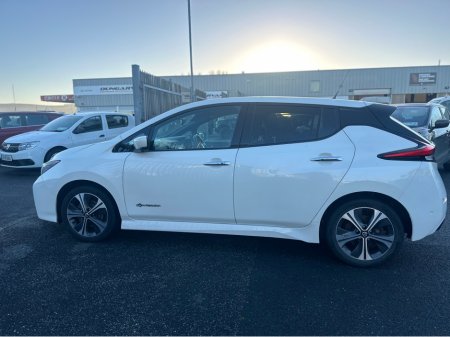 2018 Nissan Leaf - view 4