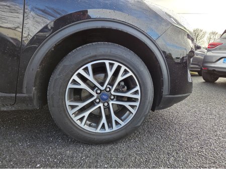 2022 Ford Kuga 2.0 Diesel Titanium model €25,950 thumbnail