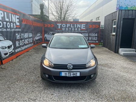 2011 Volkswagen Golf - view 4