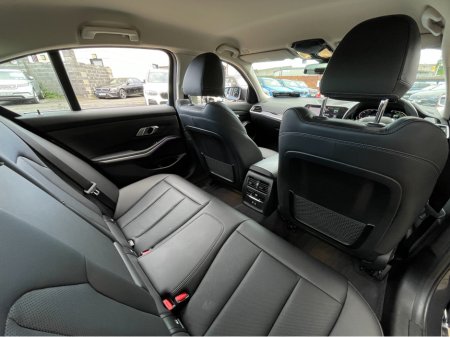 2022 BMW 3 Series 2.0 D..HEATED SEATS..REAR CAMERA WITH PARK ASSIST..WARRANTY INCLUDED..FINANC EPROVIDED €29,500 thumbnail