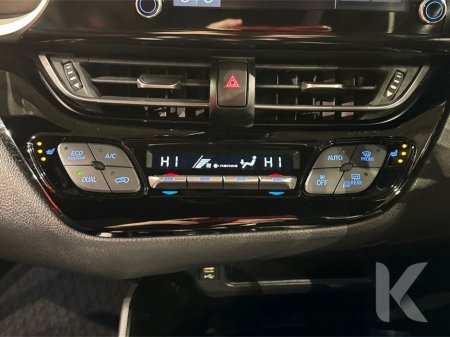 2019 Toyota C-HR - thumbnail 18