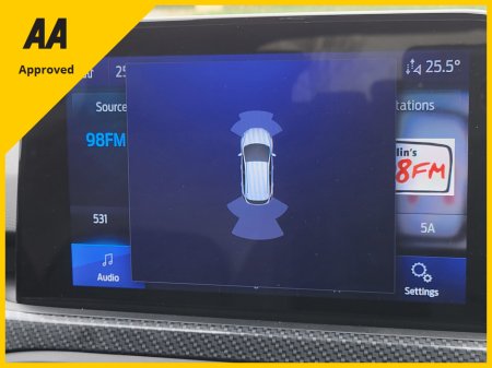 2019 Ford Focus - view 2