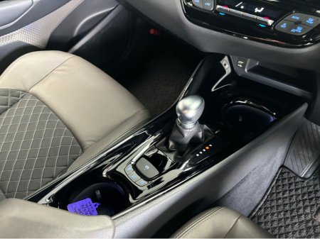 2018 Toyota C-HR - thumbnail 9