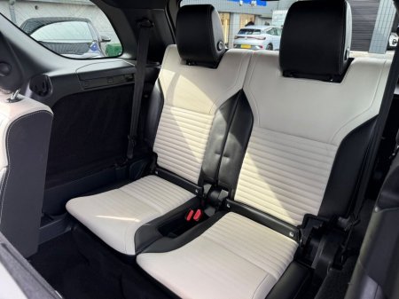 2021 Land Rover Discovery - thumbnail 18