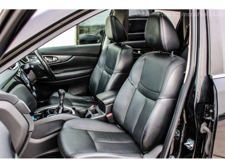 2015 Nissan X-Trail 1.6d SV 7 Seats Design Pack €9,995 thumbnail