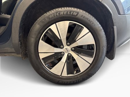 2022 Volvo XC40 - thumbnail 5