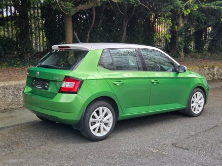 2017 Skoda Fabia - thumbnail 5
