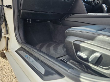 2016 BMW 3 Series - thumbnail 23