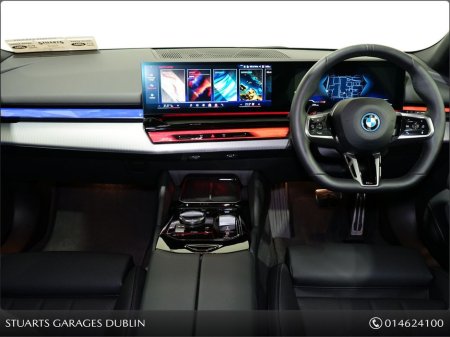 2025 BMW i5 * PANORAMIC SUNROOF AND COMFORT PACK* 19” UPGRADE ALLOYS, 570KM CLAIMED RANGE, SAPPHAIRE BLACK METALLIC, BLACK VEGANZA INTERIOR €99K NEW €63,945