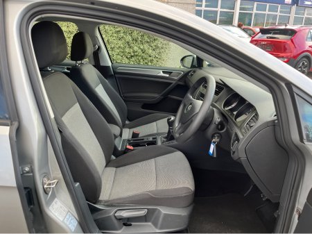 2016 Volkswagen Golf BLUEMOTION 1.2 TSI PETROL MANUAL //LOW MILES// €13,950 thumbnail