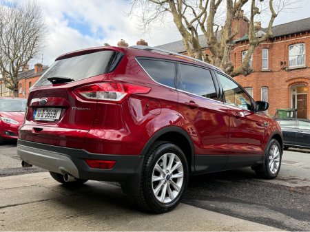 2016 Ford Kuga - thumbnail 5