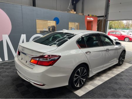 2016 Honda Accord - thumbnail 2