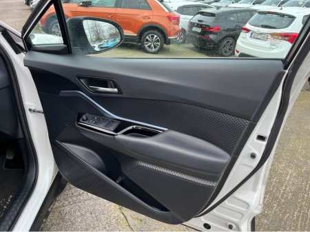 2021 Toyota C-HR - thumbnail 12