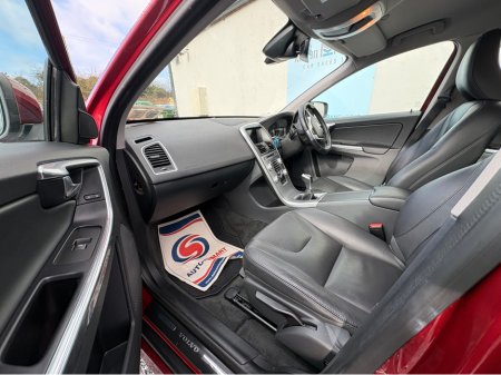 2017 Volvo XC60 - thumbnail 13