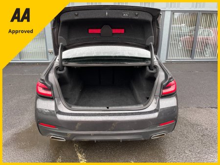 2021 BMW 5 Series - thumbnail 5