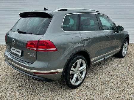 2016 Volkswagen Touareg - thumbnail 9