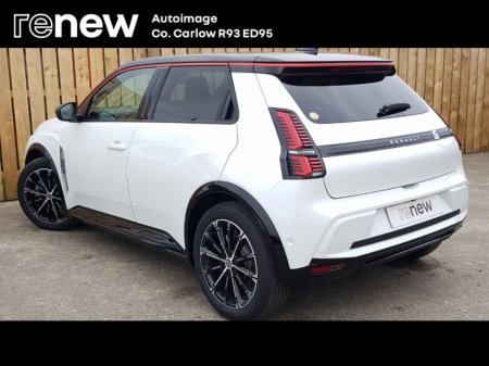 2025 Renault 5 52kWh 150hp Iconic €32,900