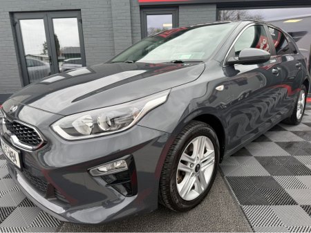 2021 Kia Ceed - thumbnail 2