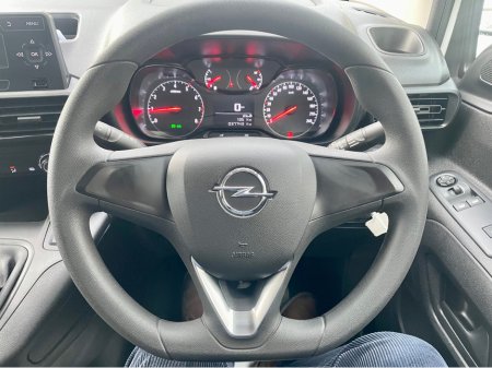 2022 Opel Combo L1H1 1.5 CDTI 100PS DIESEL 6SPEED MANUAL MY22 SWB €13,000 thumbnail