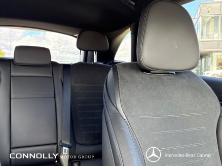 2025 Mercedes-Benz GLC Class - thumbnail 18