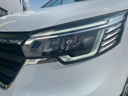 2025 Renault Trafic - photo 3