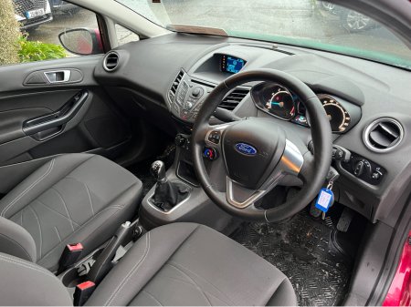 2015 Ford Fiesta ZETEC 1.2 PETROL €8,950 thumbnail