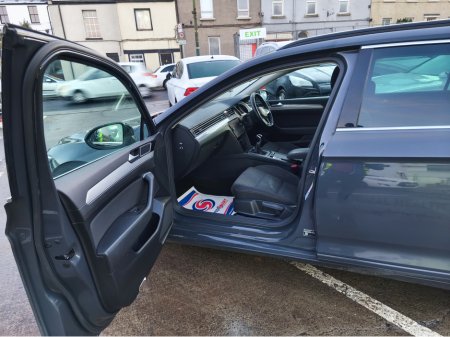 2021 Volkswagen Passat ESTATE BUS 2.0 TDI MANUAL 6SPEED FWD AA Approved 1 Year Warranty €19,950 thumbnail