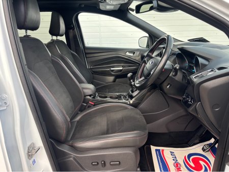 2018 Ford Kuga 1.5 TDCI 120PS ST-LINE - Sunroof thumbnail