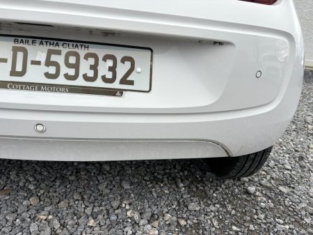 2015 Volkswagen up! - thumbnail 9