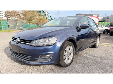 2015 Volkswagen Golf - view 2