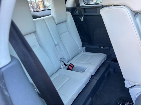 2017 Land Rover Discovery Sport - thumbnail 5